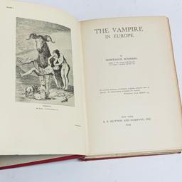 The VAMPIRE in Europe (1929) & A Wanderer in LONDON (1907)