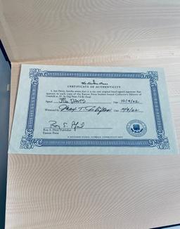 RARE Garfield at 25: In Dog Years I'd be Dead by Jim Davis SIGNED WITH CERTIFICATE