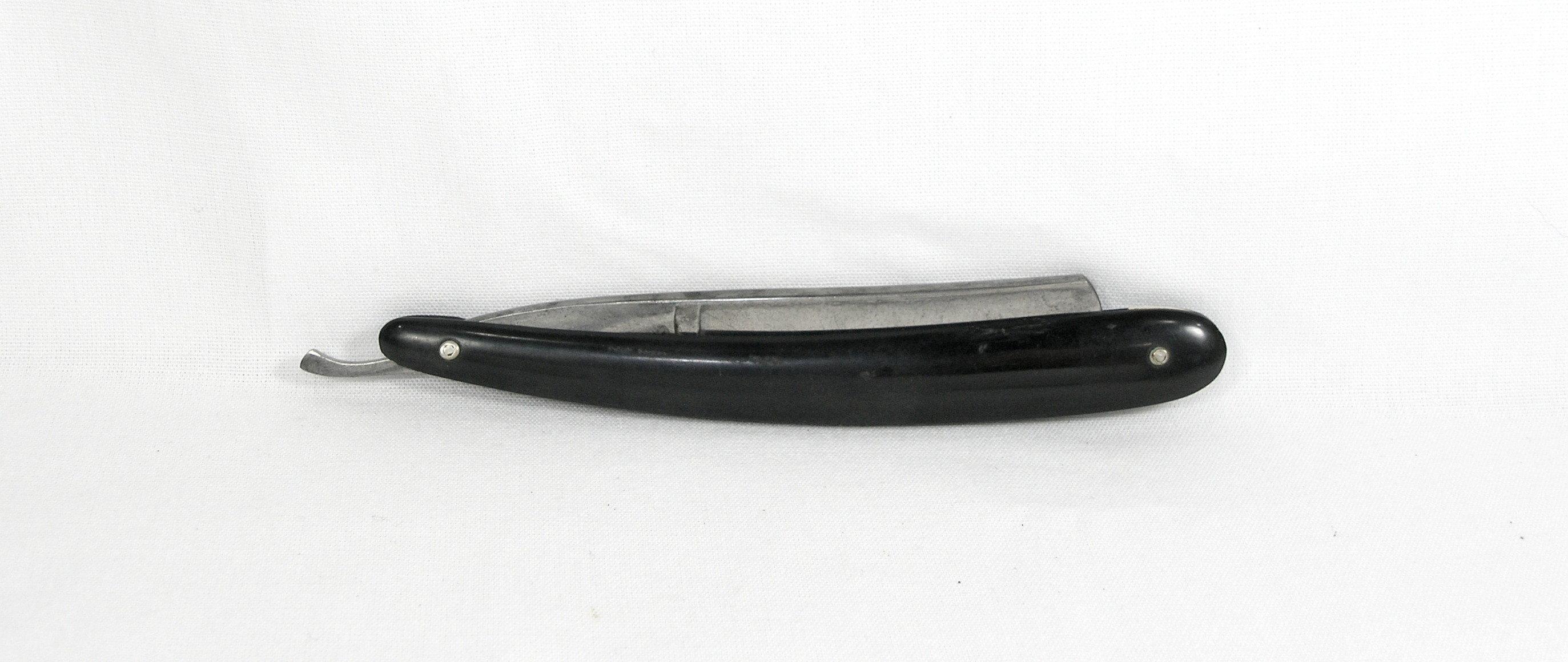 LakesideCutlery Co.  Chicago IL. Round point blade straight razor in black