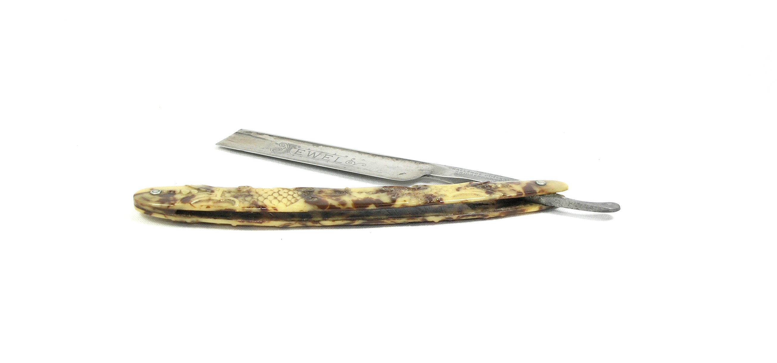 Challenge Cutlery Co.  Bridgeport Conn.  Shoulderless blade straight razor