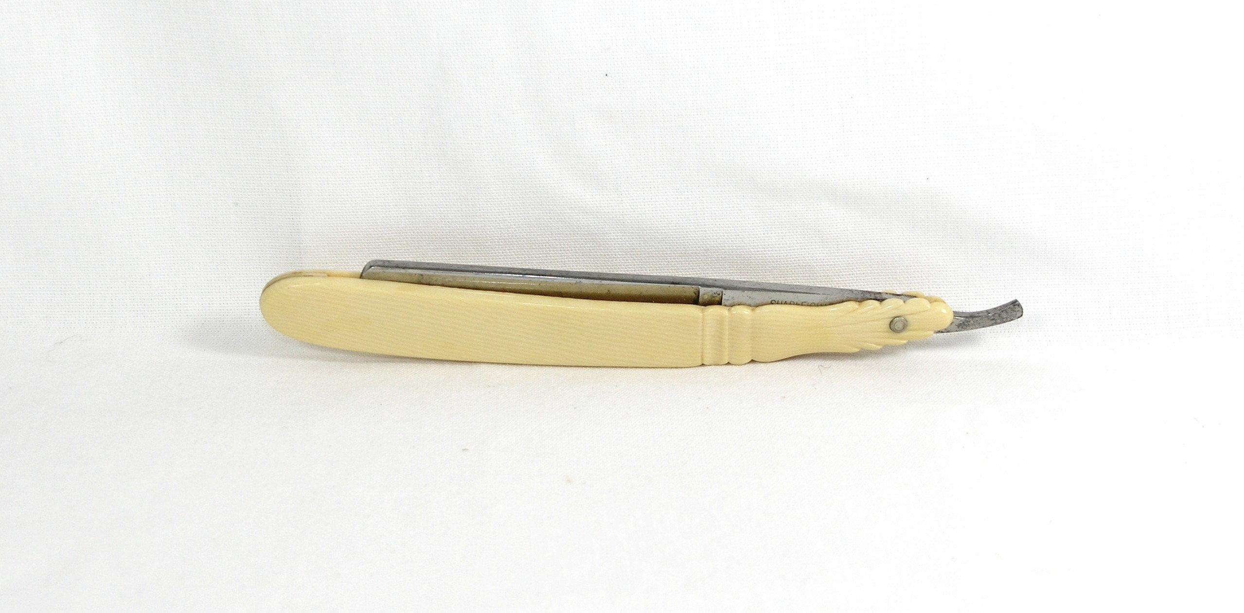 Shapleigh Hardware Co.  St Louis, U.S.A.  Straight razor with embossed ivor