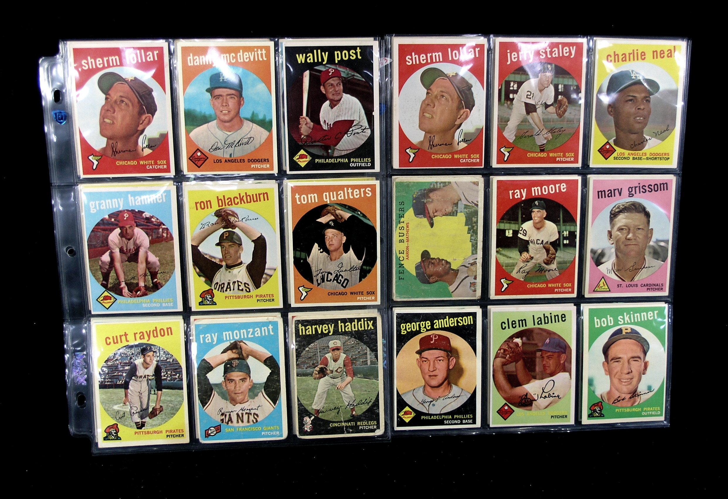 (54) 1959 Topps Baseball Cards.