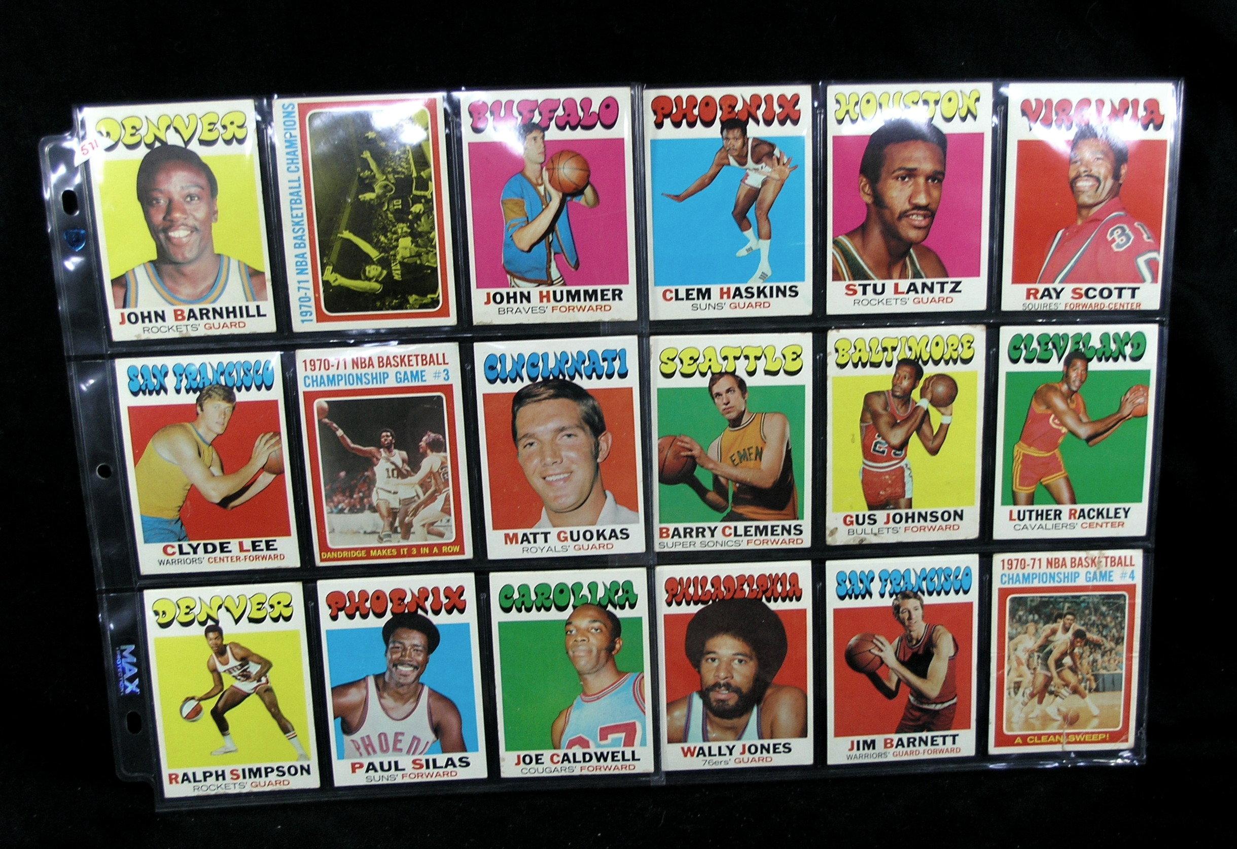 (44) 1971 and 1972 Topps Basketball Cards