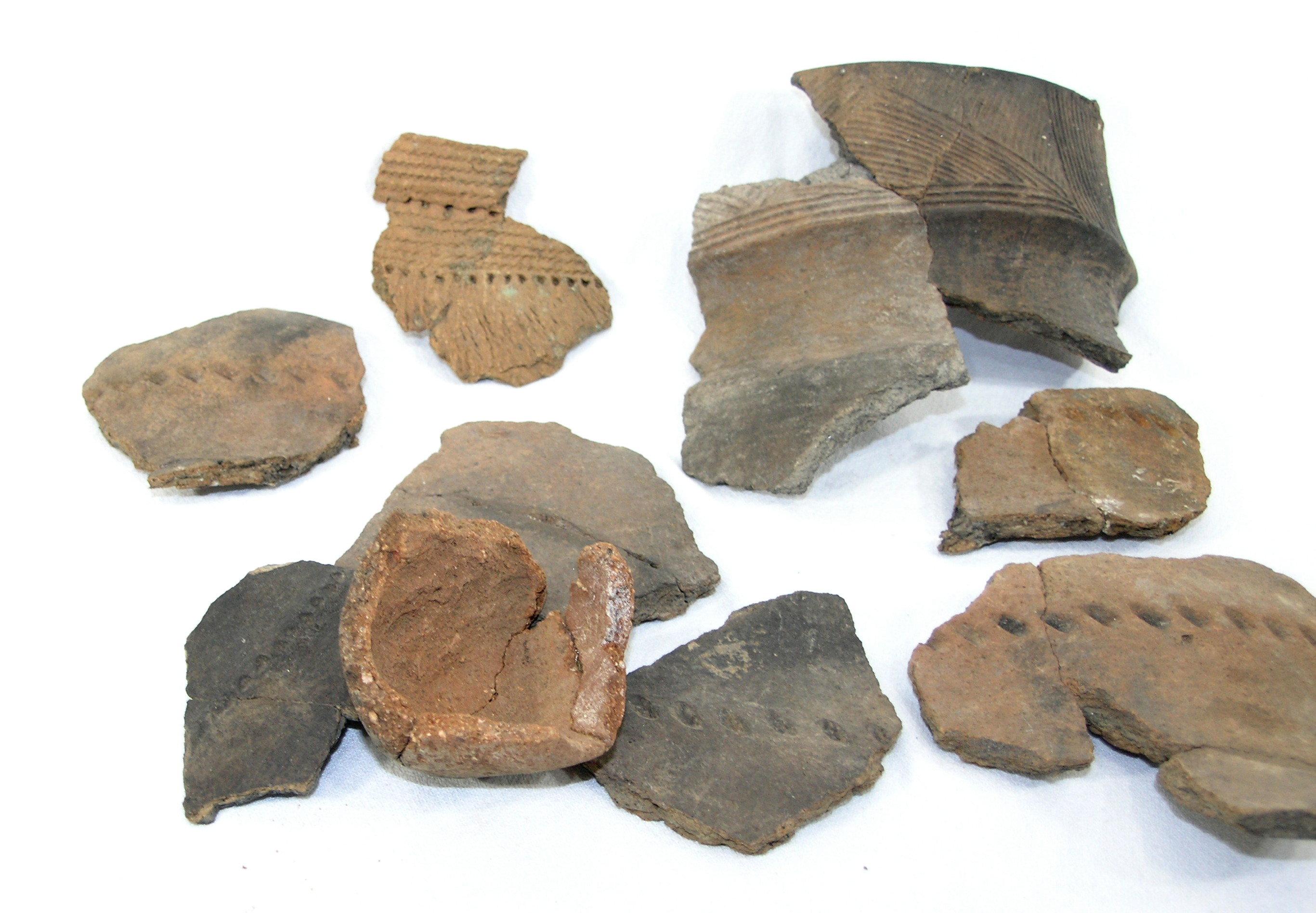 Random Pieces Native American Woodland Period Pre Columbian Pottery.