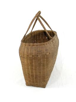 Vintage Native American Vegetable/Market Basket with Double Handles.   14-3