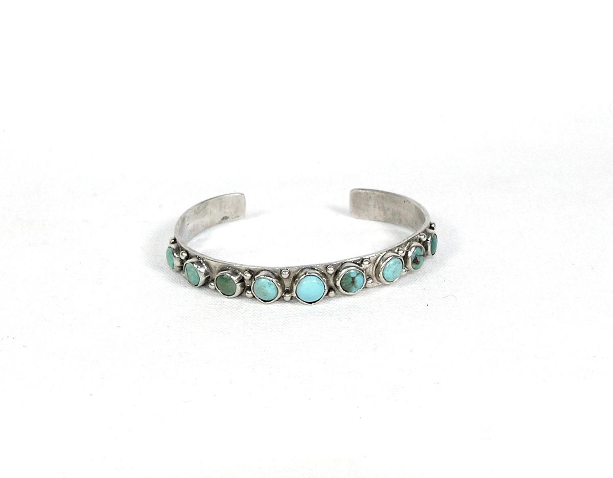 Vintage Native American Sterling Silver Wrist Bracelet With 9 Turquoise Sto