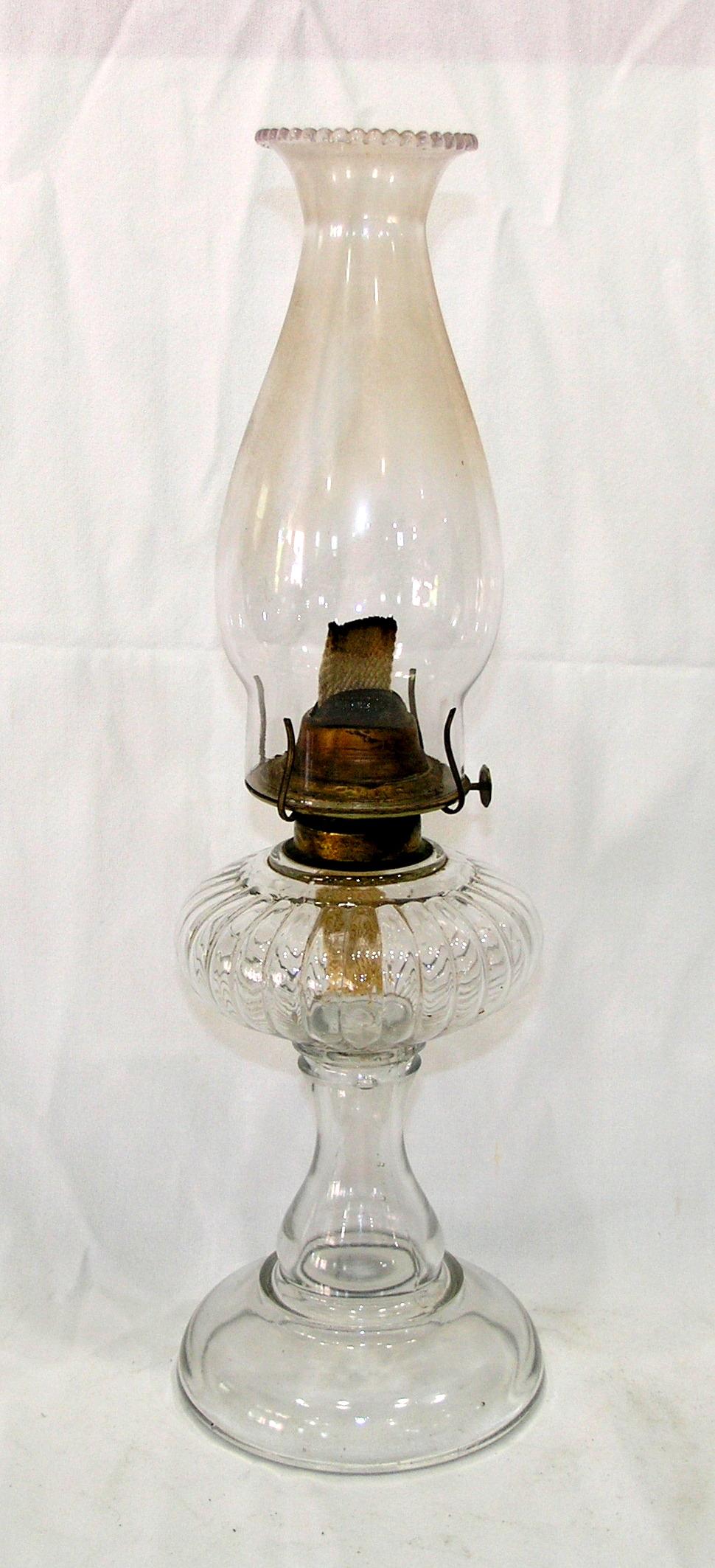 Vintage Eagle Clear Glass Kerosene Lamp With Clear Glass Chimney No Cracks