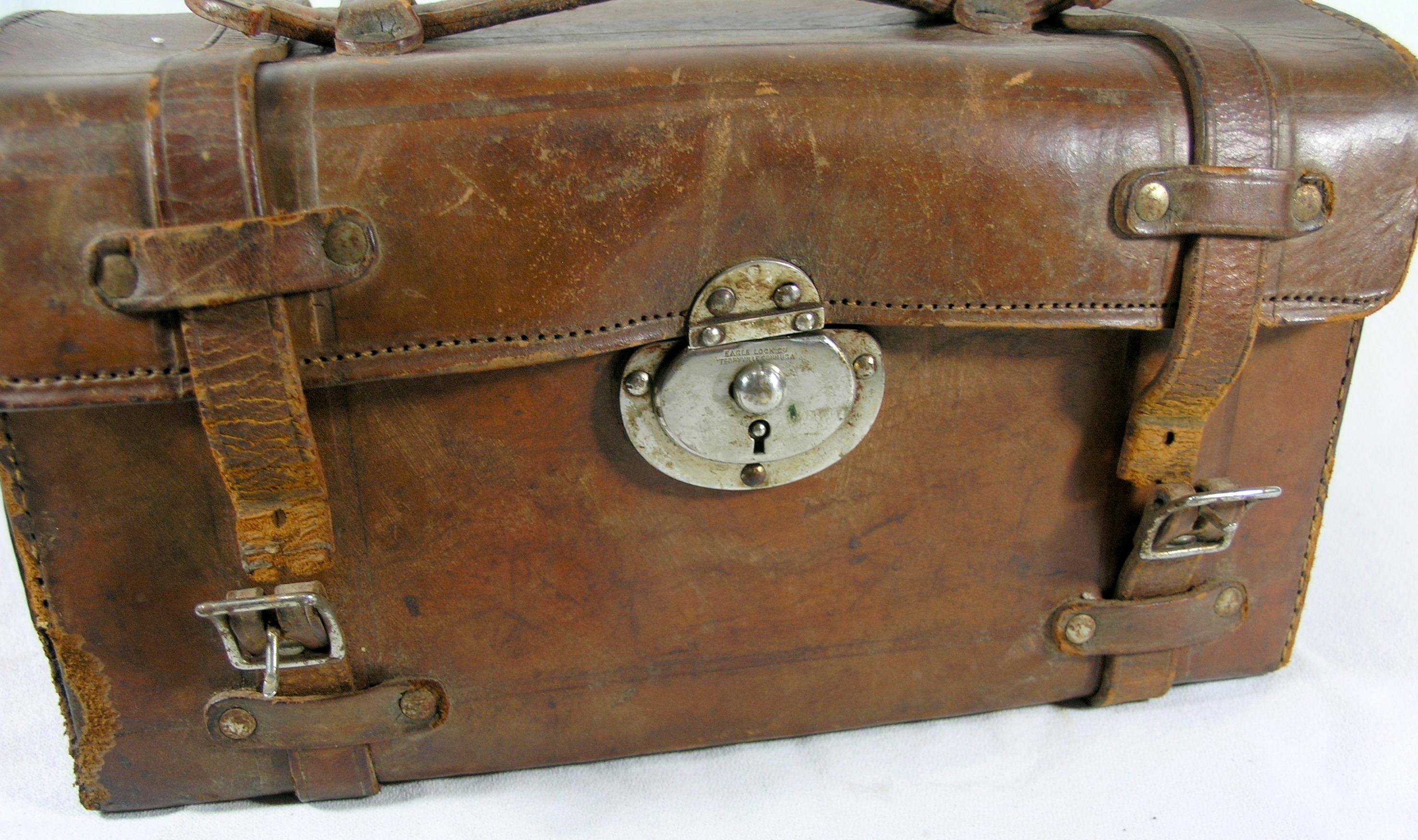 Vintage Leather Bound Tin Range Bag Ammo Box with 4 Compartments Inside For
