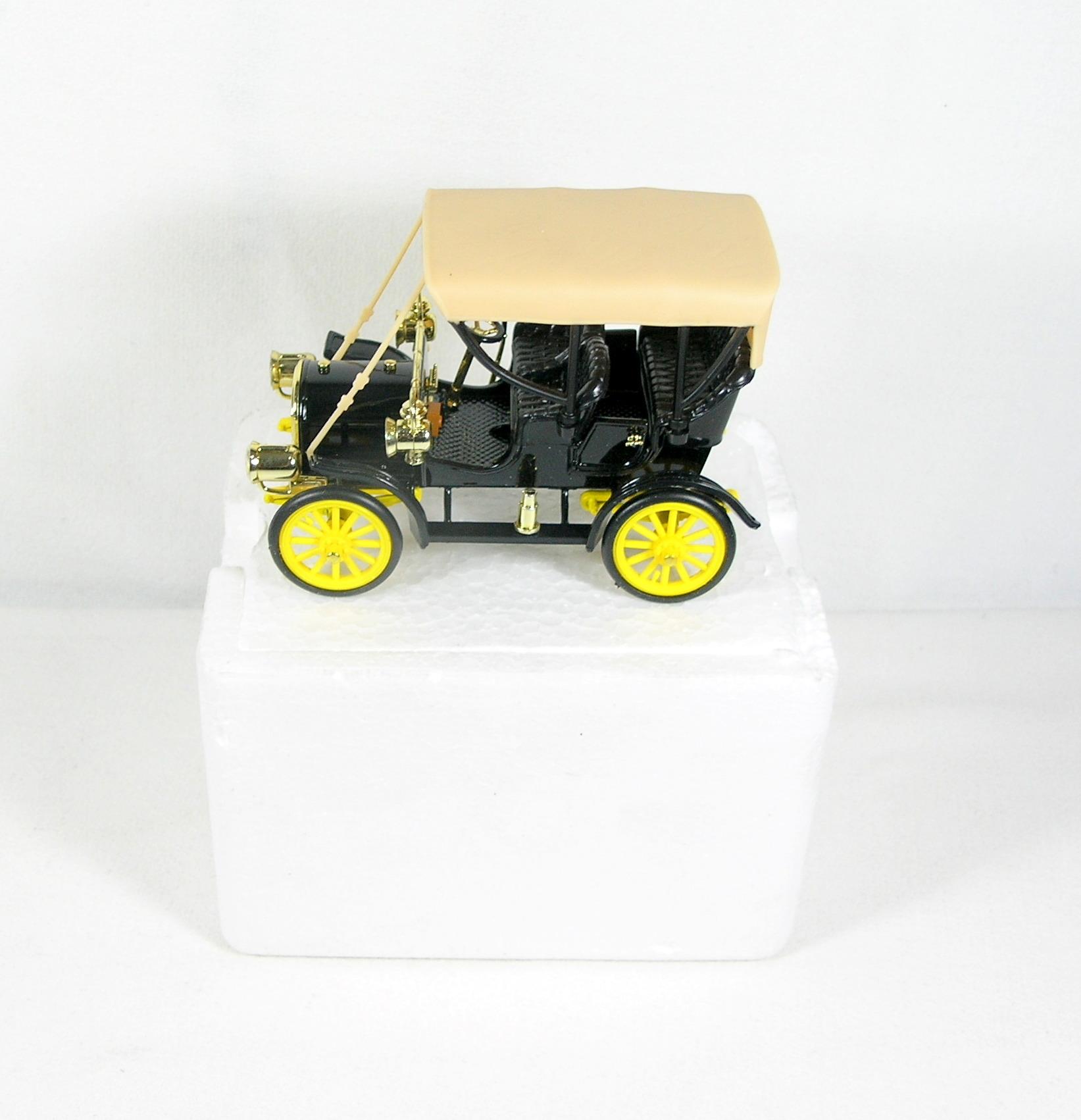 Diecast Replica of 1905 Buick Model C from National Motor Museum Mint 1/32