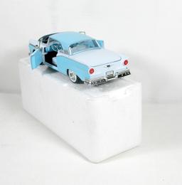 Diecast Replica of 1957 Ford Skyliner from National Motor Museum Mint 1/32