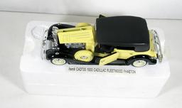 Diecast Replica of 1933 Cadillac from Signature Models for National Motor M