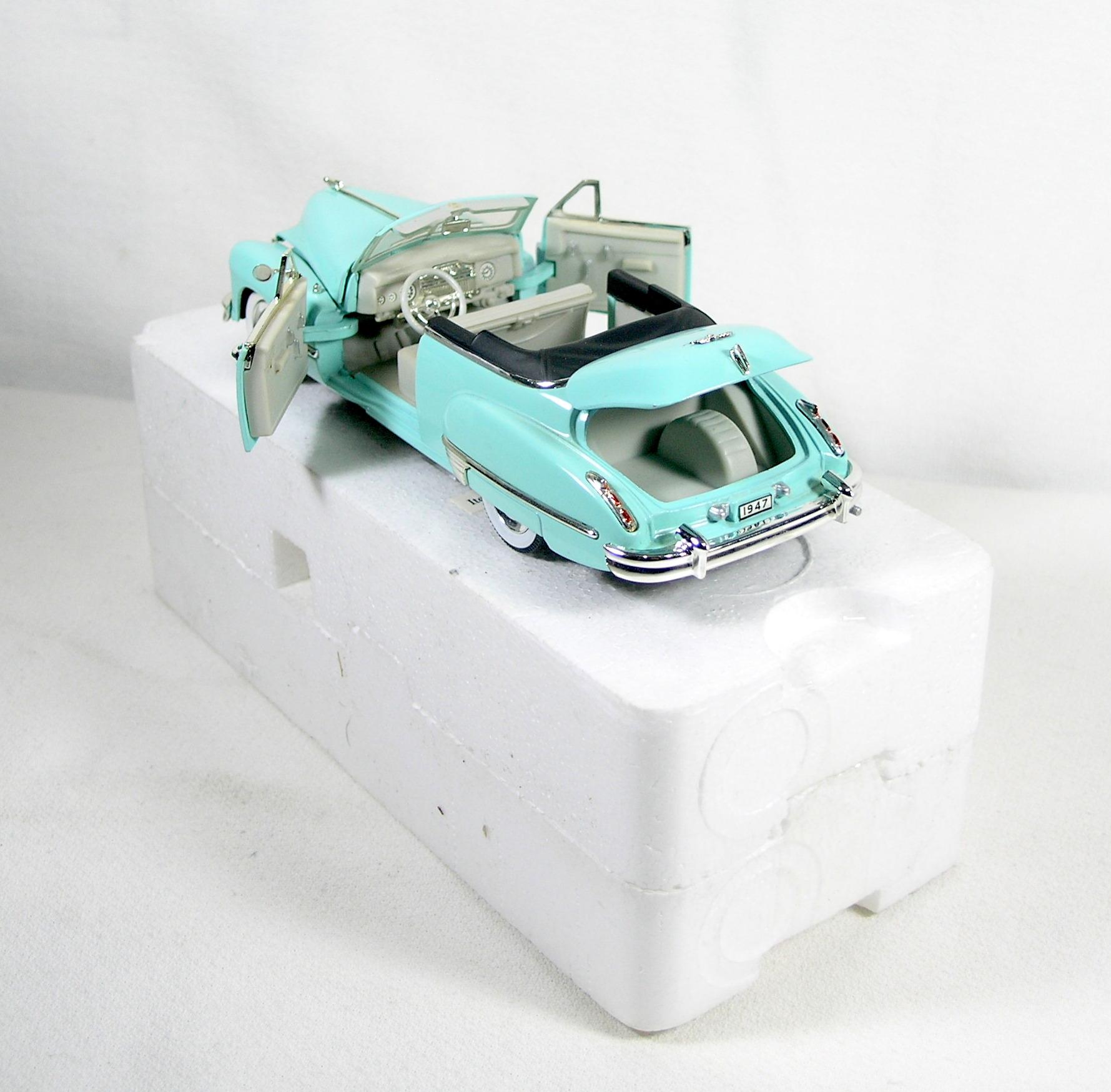 Diecast Replica of 1947 Cadillac Series 62 Soft Top from Signature Models f