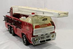 1970s Tonka Extention Ladder Toy Fire Truck. Ladder works great. Very Good