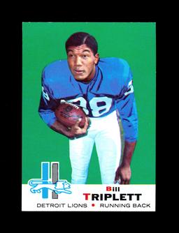 1969 Topps Football Card #32 Bill Triplett Detroit Lions. NM+ Condition.