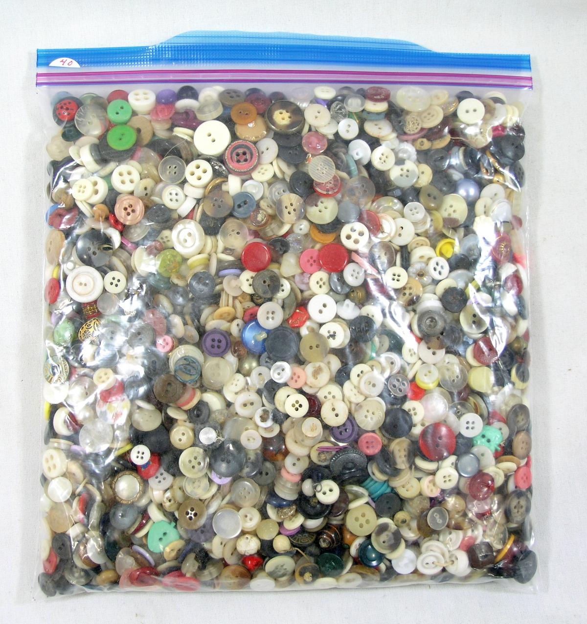 3 Pound Bag of Mixed Vintage & Newer Buttons