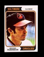 1974 Topps Baseball Card #160 Hall of Famer Brooks Robinson Baltimore Oriol