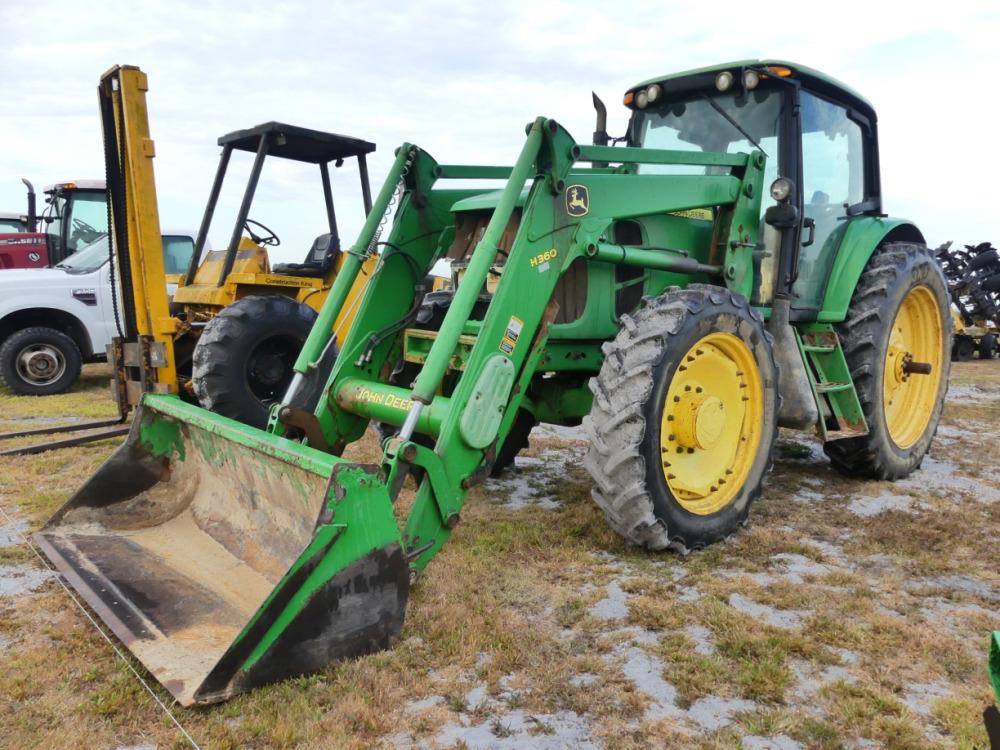 John Deere 7230