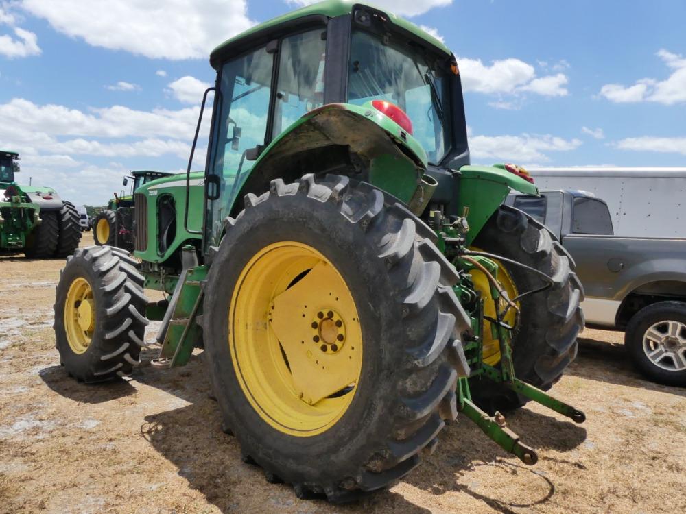 John Deere 7230