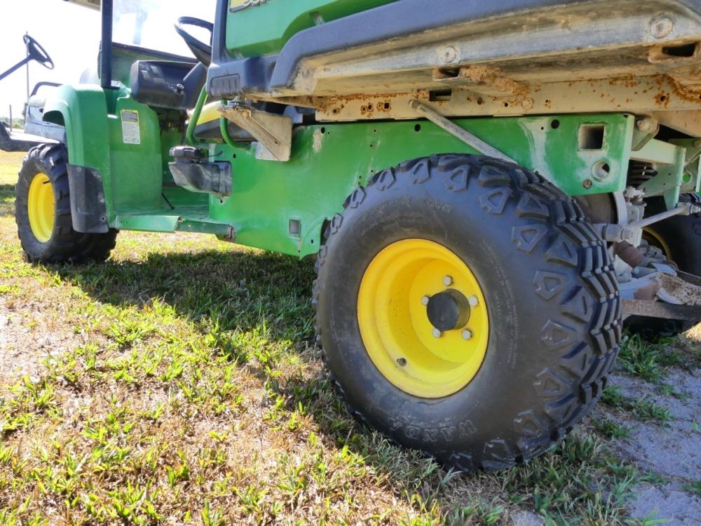 John Deere TX Gator