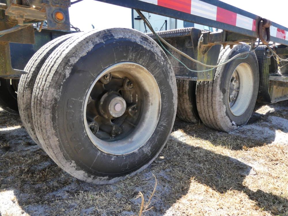 1970 Trim 30'x10' Detach Trailer