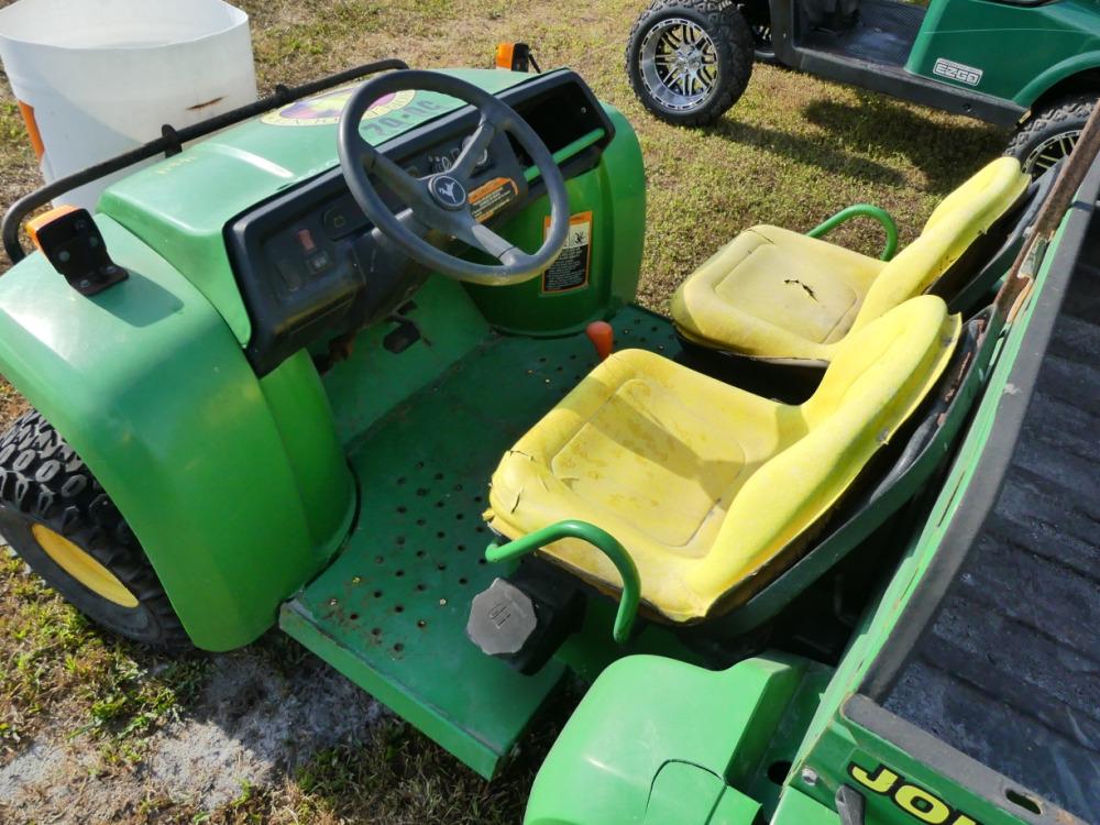 2001 John Deere 6X4