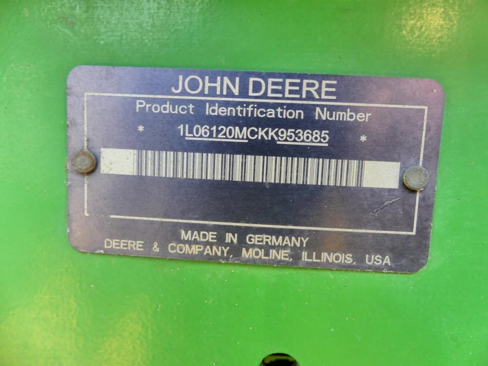 John Deere 6120M