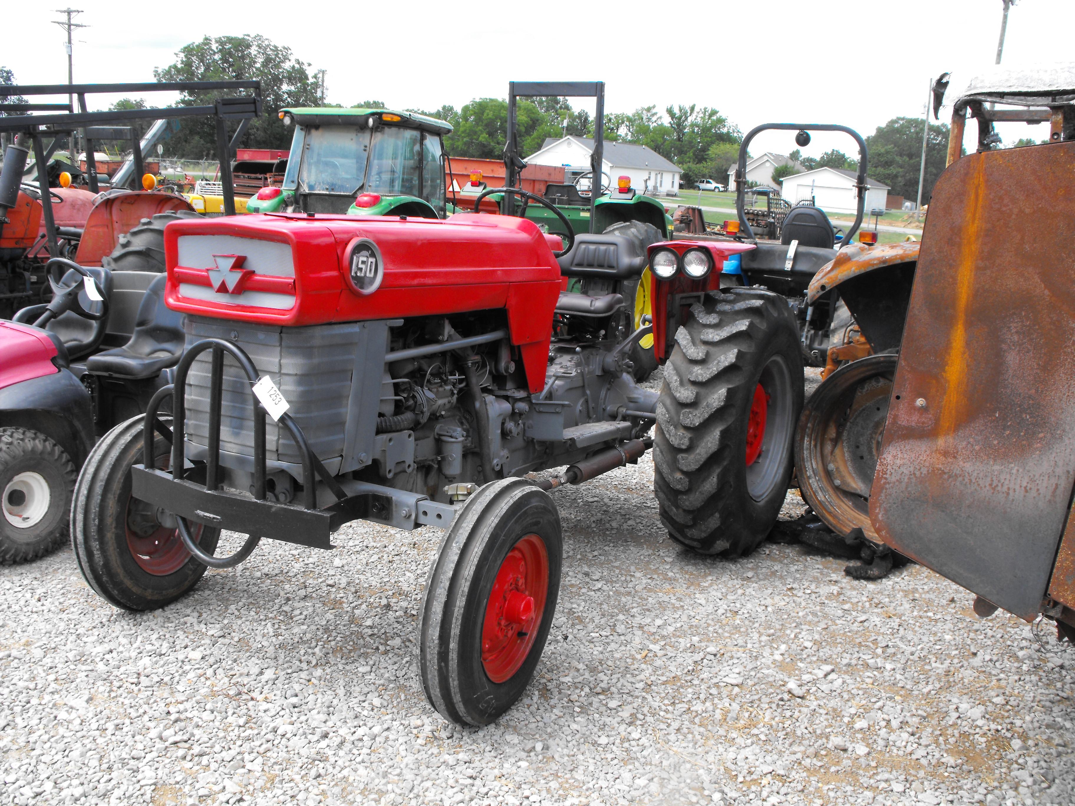 MASSEY FERGUSON 150 TRACTOR