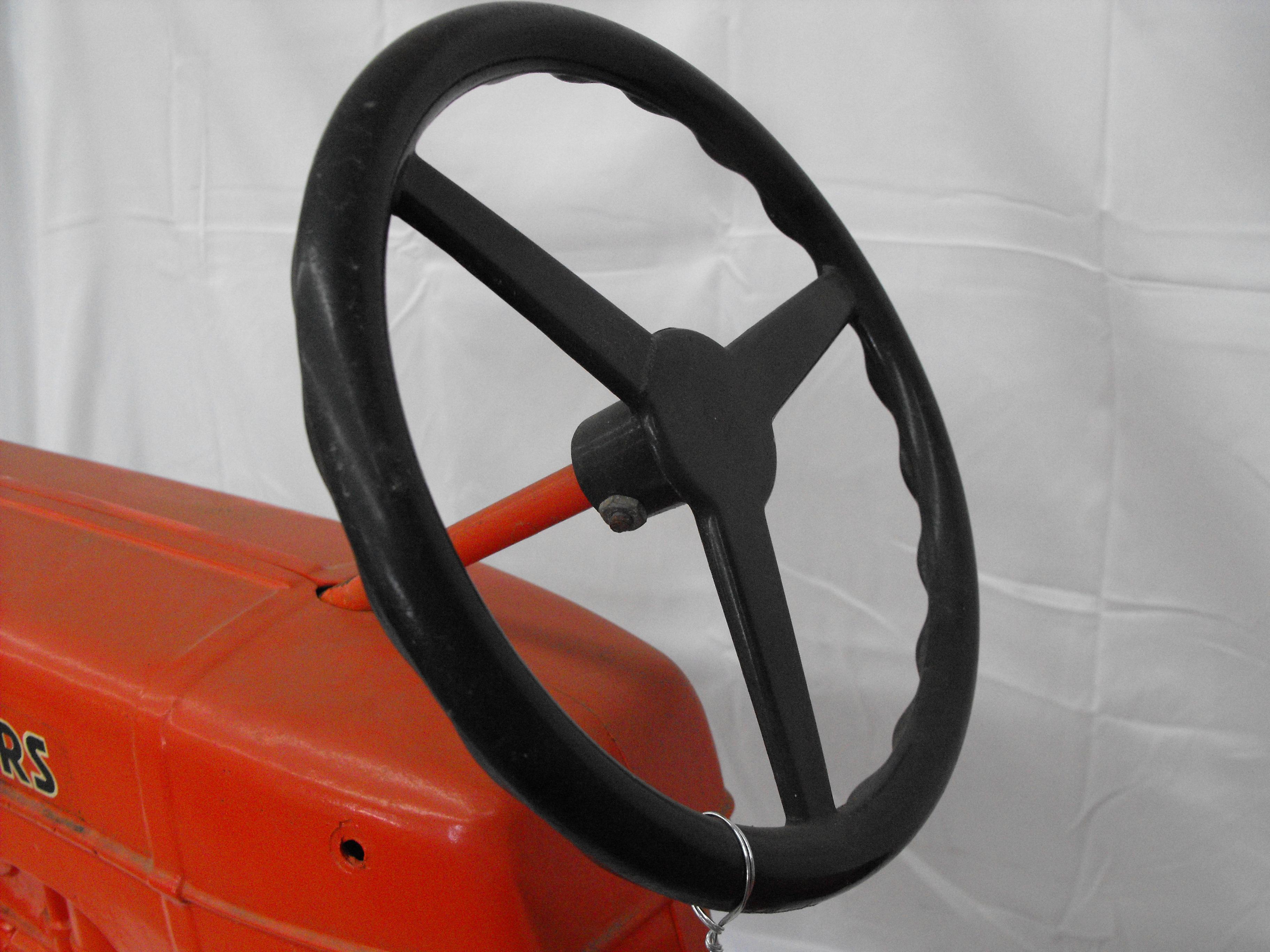 ALLIS-CHALMERS D14  NF METAL SEAT & STEERING WHEEL