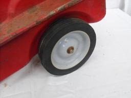 PEDAL TRACTOR TRAILER  (RED)