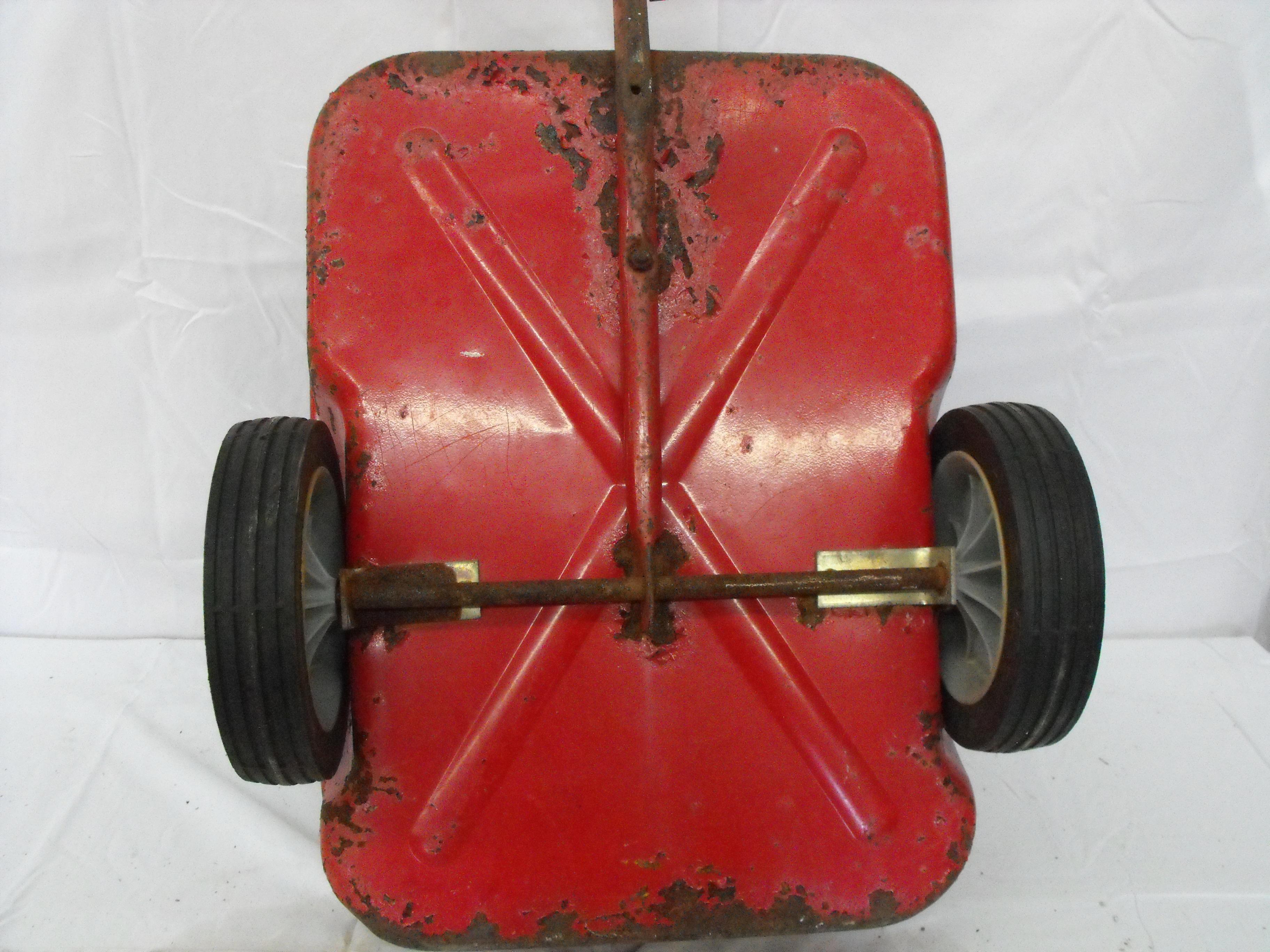 PEDAL TRACTOR TRAILER  (RED)