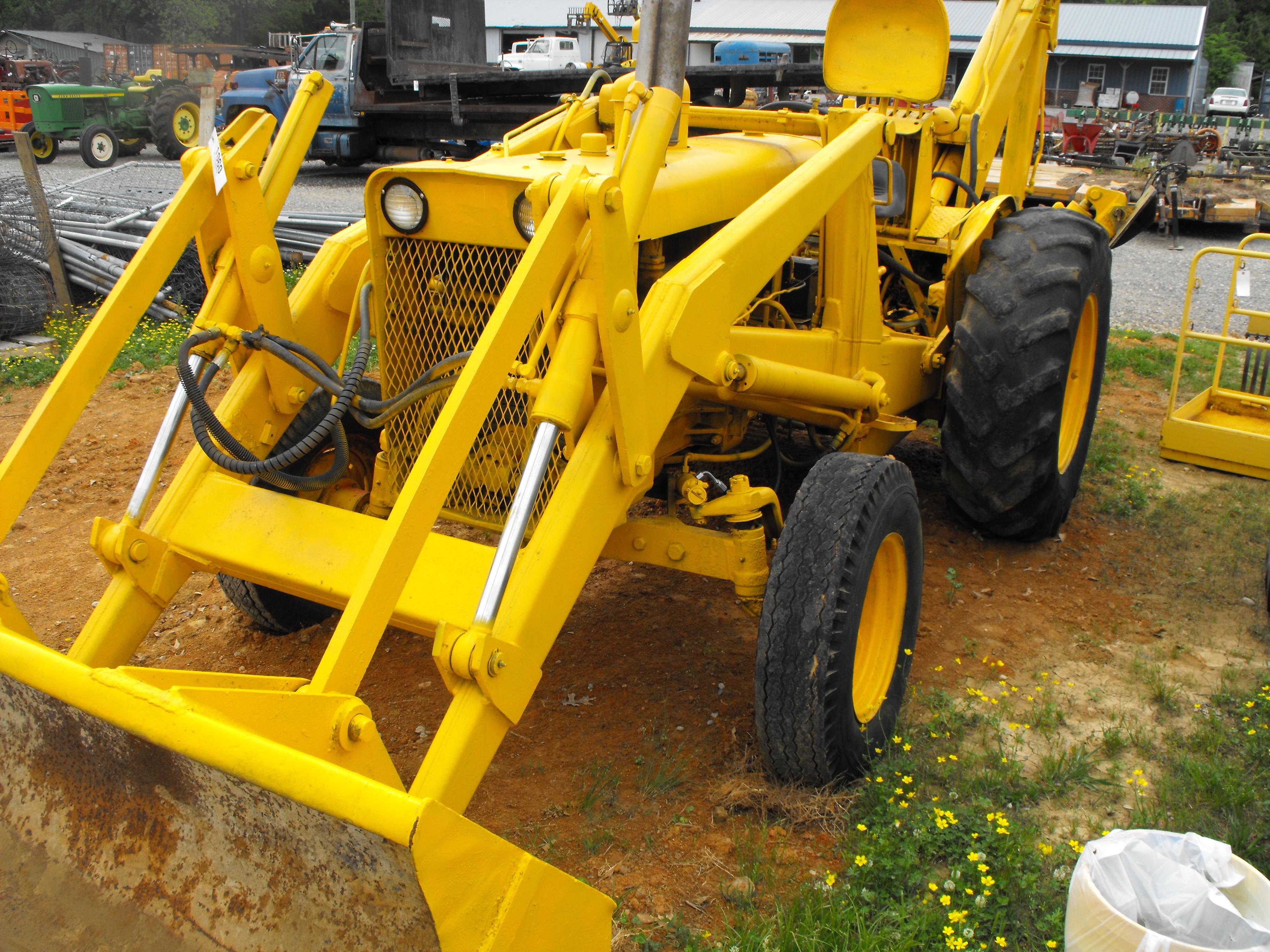 CASE 580 BACKHOE