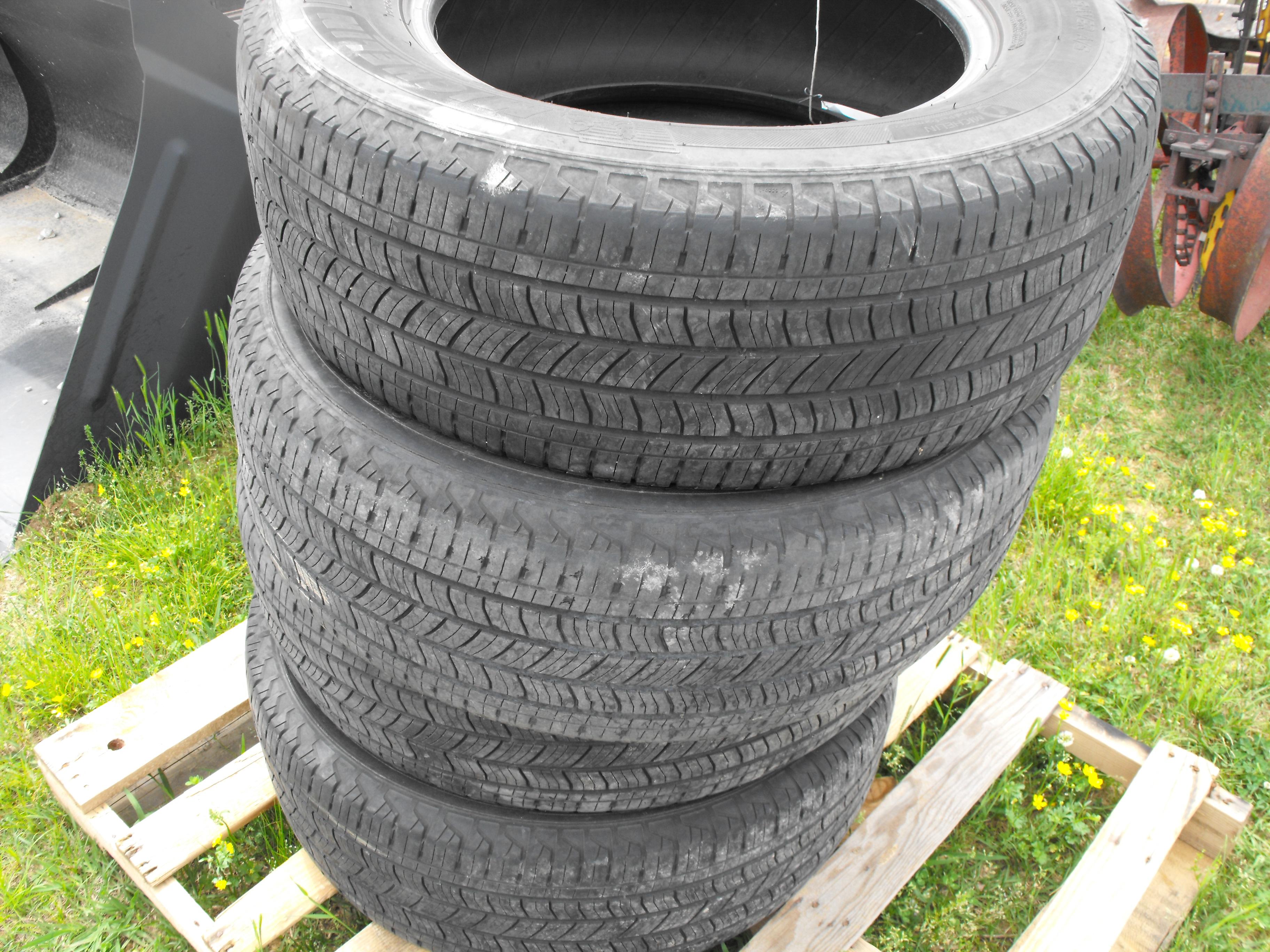 (4) 265/65R18 TIRES