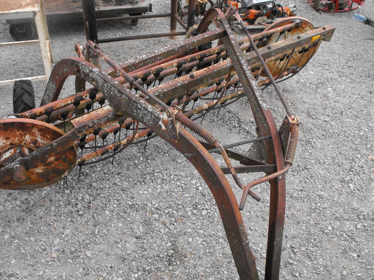 INTERNATIONAL 35 PULL TYPE RAKE