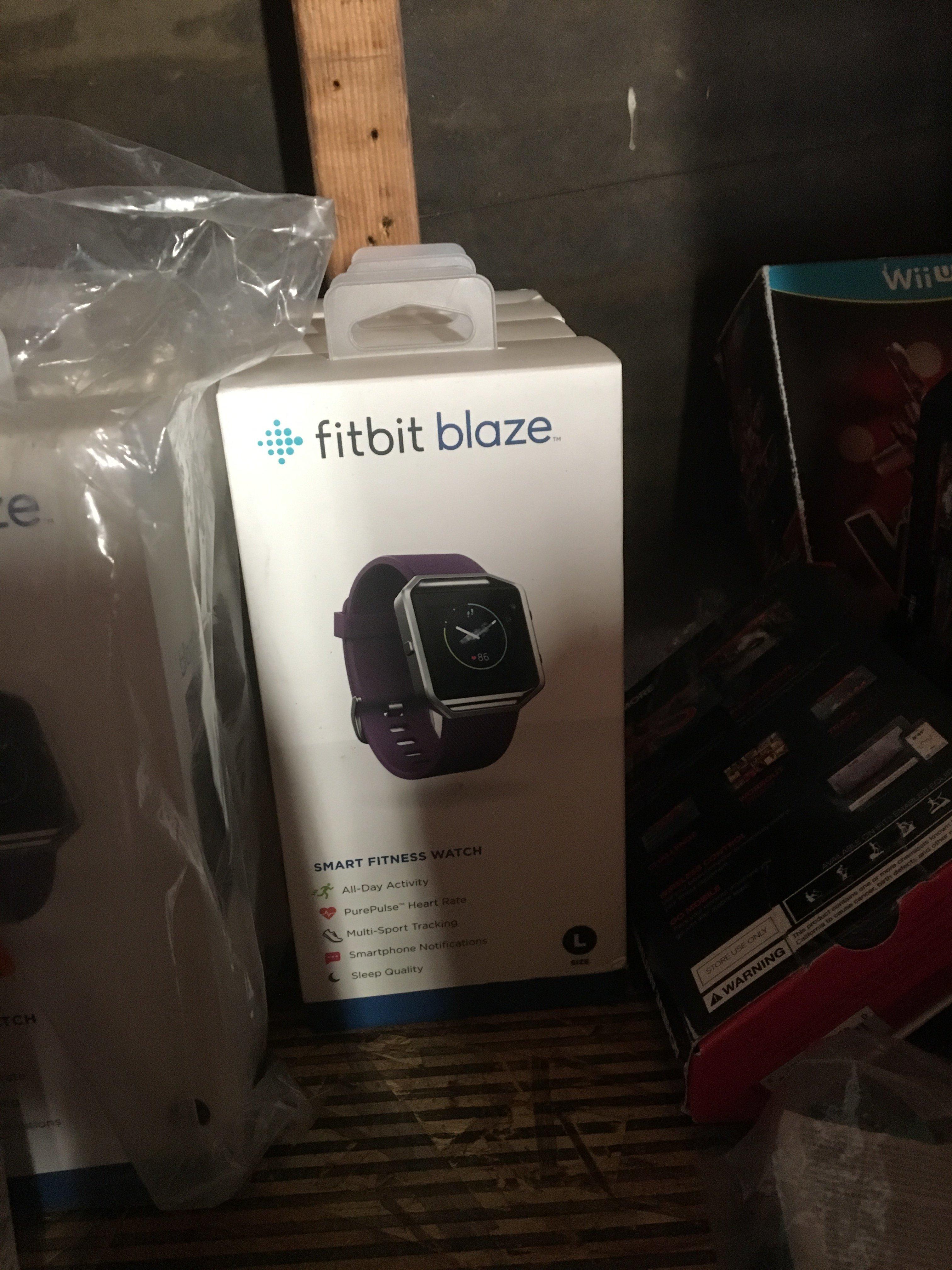 FITBIT BLAZE FITNESS WATCH LARGE PLUM