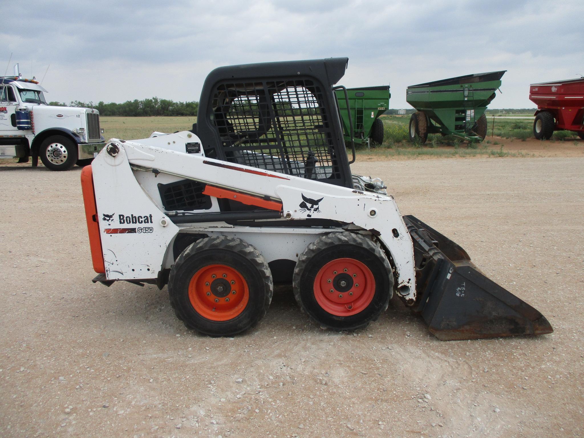 Bobcat S450 skid steer