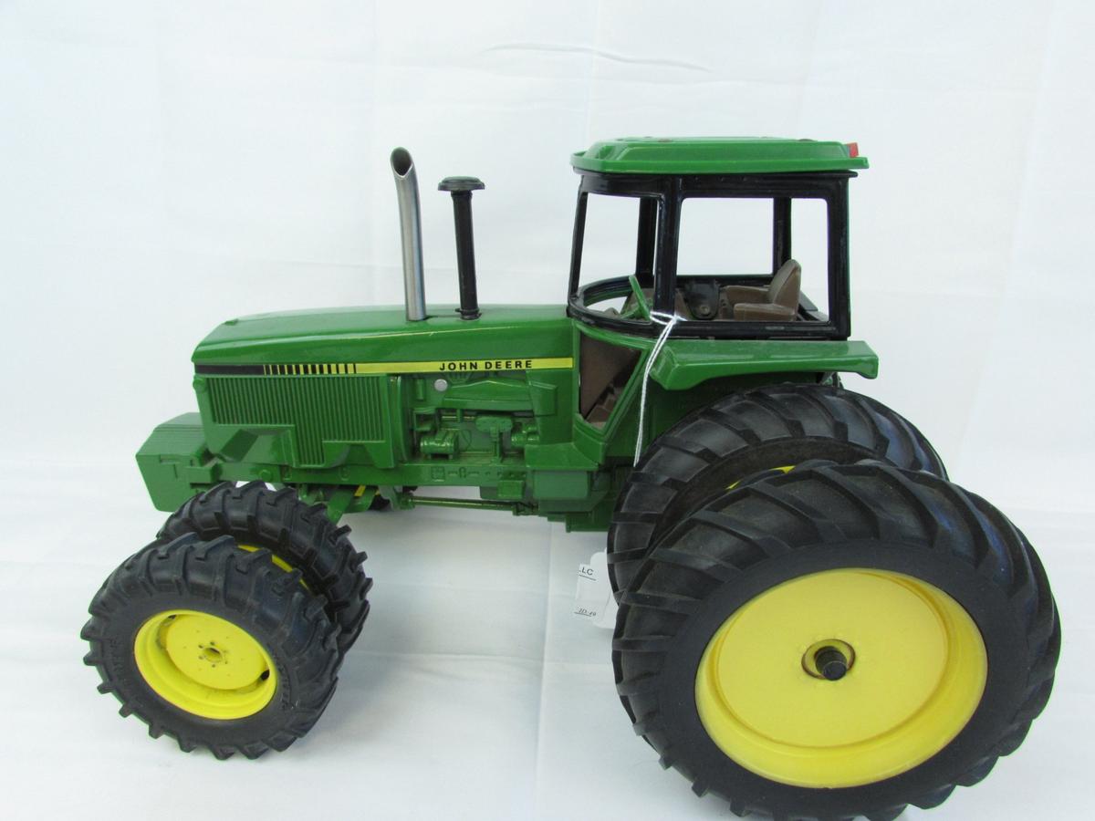 Ertl MFWD tractor, custom front and rear duals, stock #584, diecast, 1/16