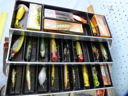 Umco 1000A aluminum tacklebox with fishing lure