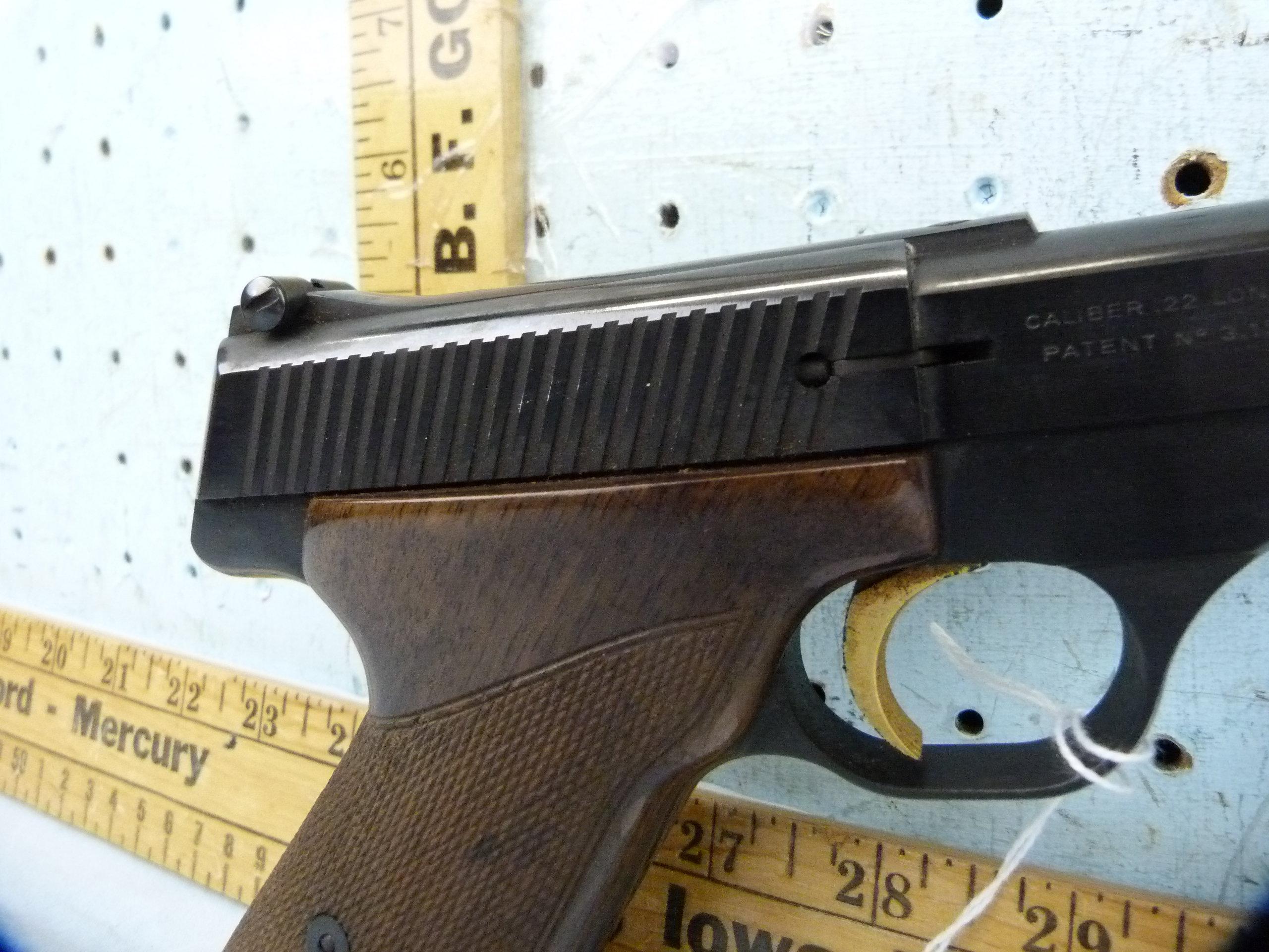 Browning Challenger SA Pistol, .22 LR, SN: 72219-U75