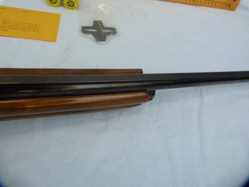 DU Browning Auto-5 SA Shotgun, Light 20, 20 ga, SN: 90DU003616