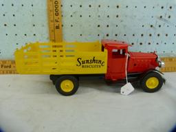 Metalcraft Corp toy stake truck, "Sunshine Biscuits", 12-1/4" L