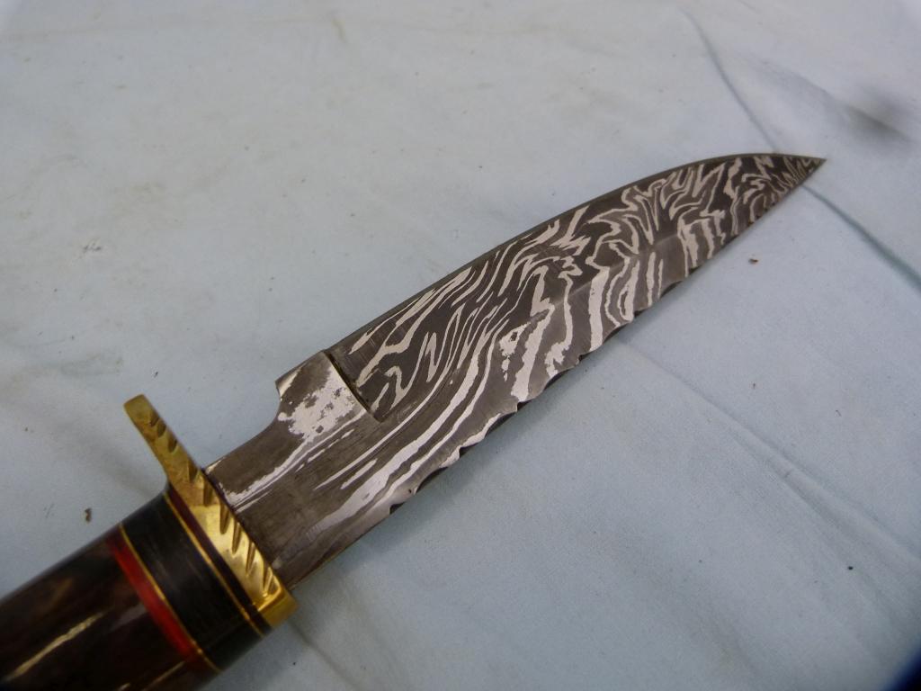 Custom Damascus-type blade hunting knife