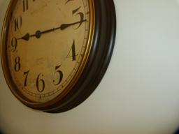 Glass is missing, battery operated Sterling & Noble wall clock, 28" D