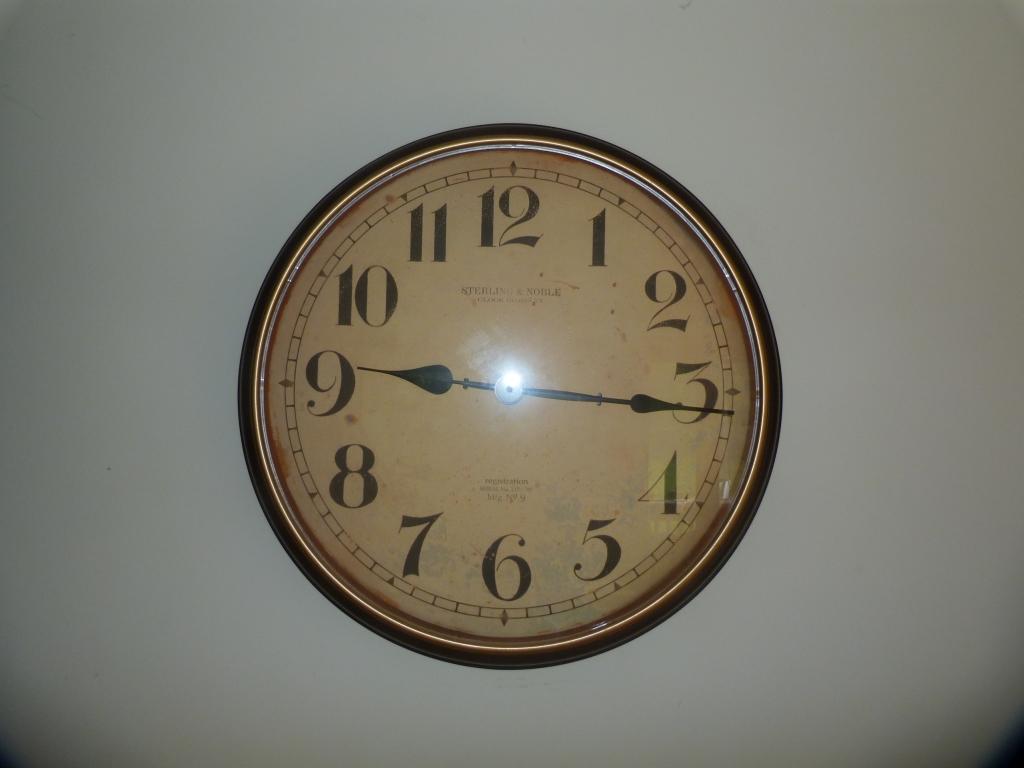 Glass is missing, battery operated Sterling & Noble wall clock, 28" D