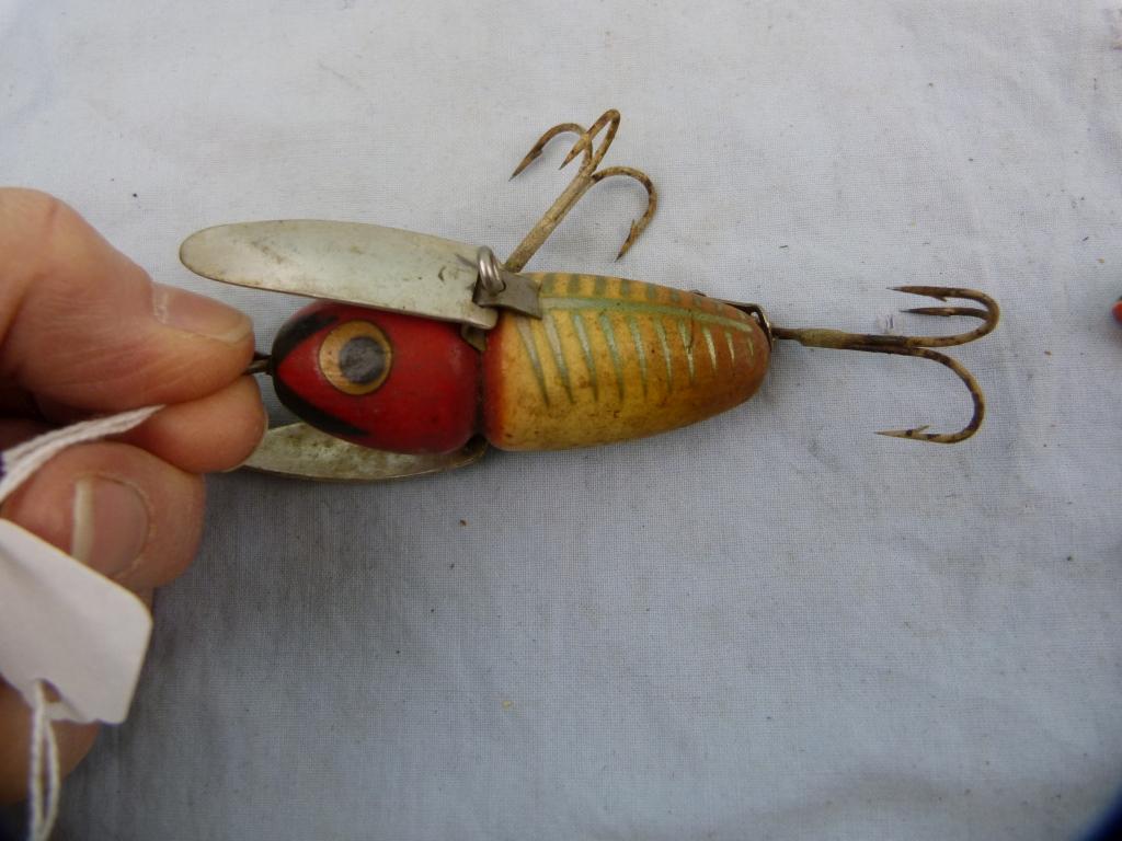 3 Heddon fishing lures: lg Crazy Crawler & (2) Sonics, 3x$