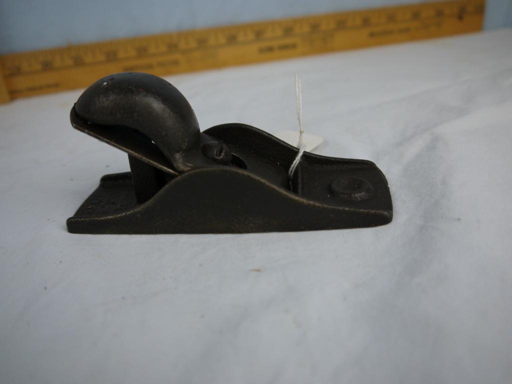 American Tool & FDRY Co. wood plane, 4-3/4" long