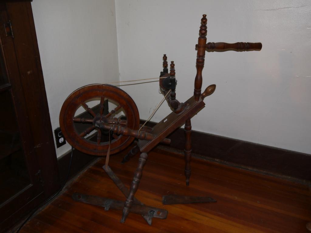 Spinning wheel