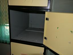 4 Stack metal storage locker with 2 keys