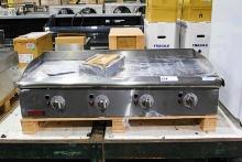 NEW SCRATCH & DENT CECILWARE PRO CE-G48TPF 48IN. GAS FLAT GRILL