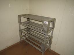 DUNNAGE RACKS