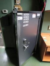 SECURIFORT DIGITAL 1-DOOR SAFE W/COMBINATION